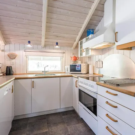 Holiday home Lxxix